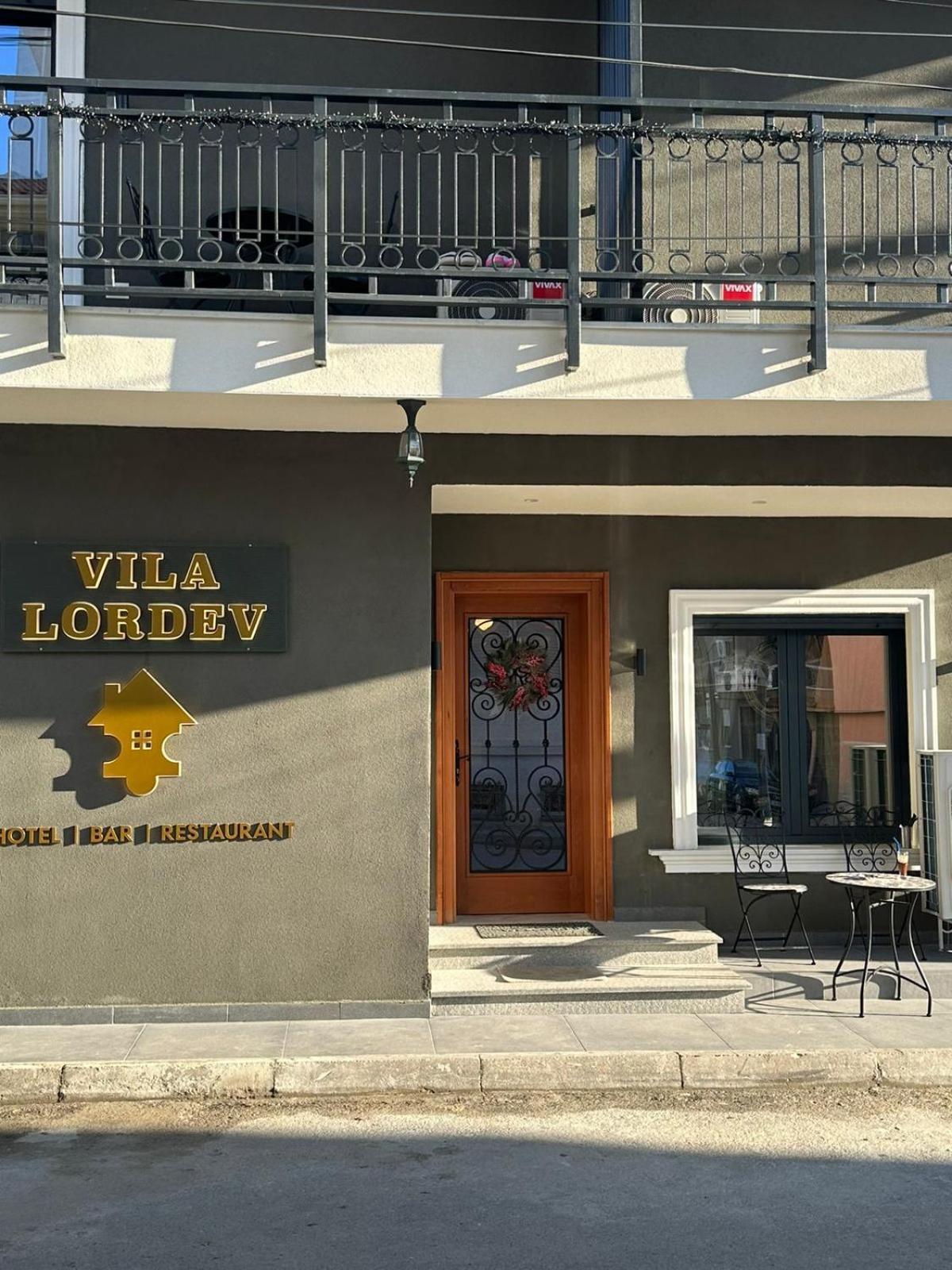 Vila Lordev Корча Екстериор снимка